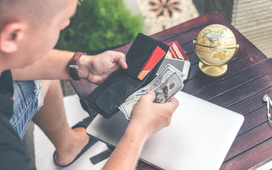 3 Reasons Paying Your Bills Early Will Benefit You